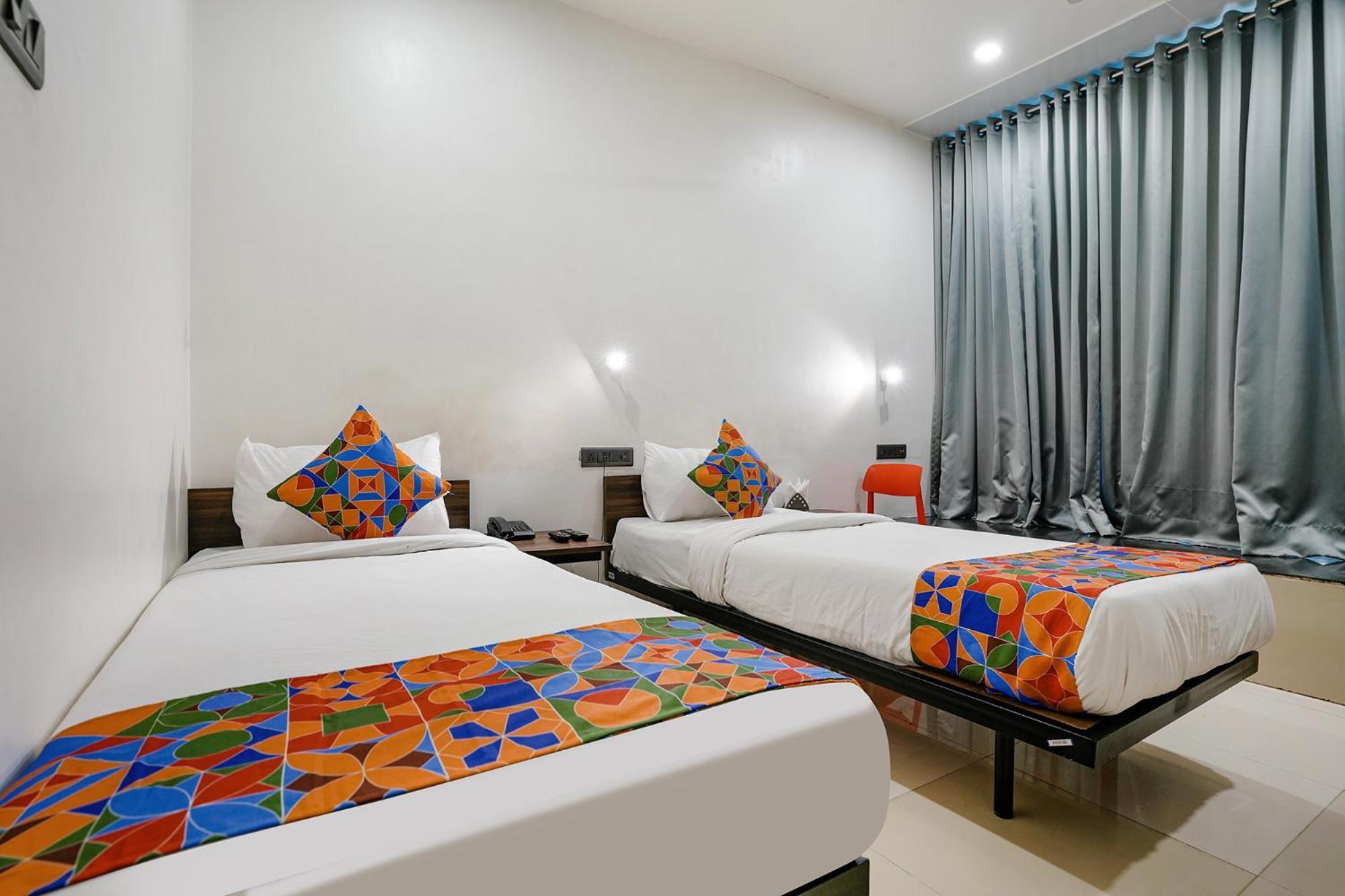 Fabhotel Lotus I سورات المظهر الخارجي الصورة