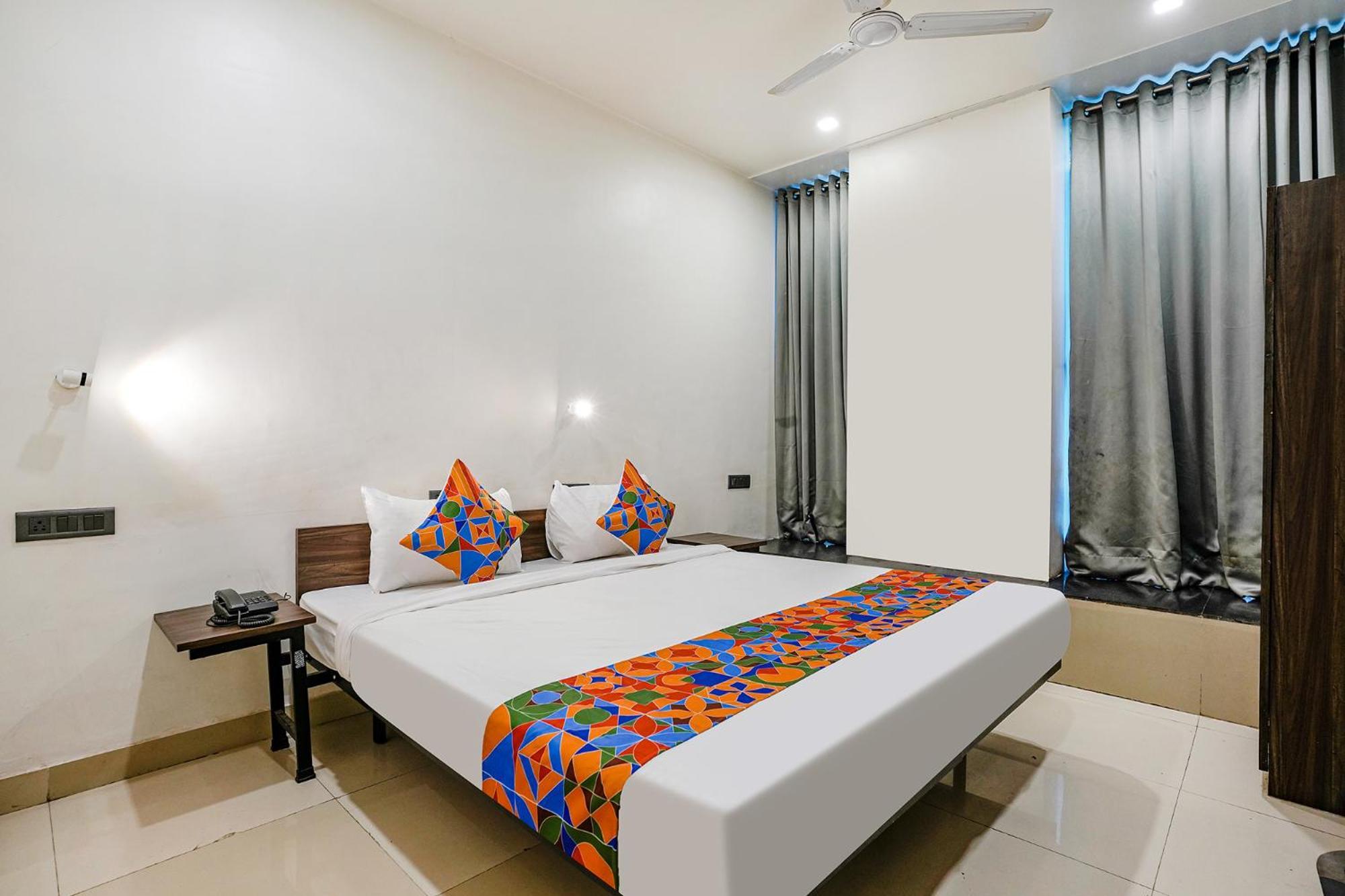 Fabhotel Lotus I سورات المظهر الخارجي الصورة