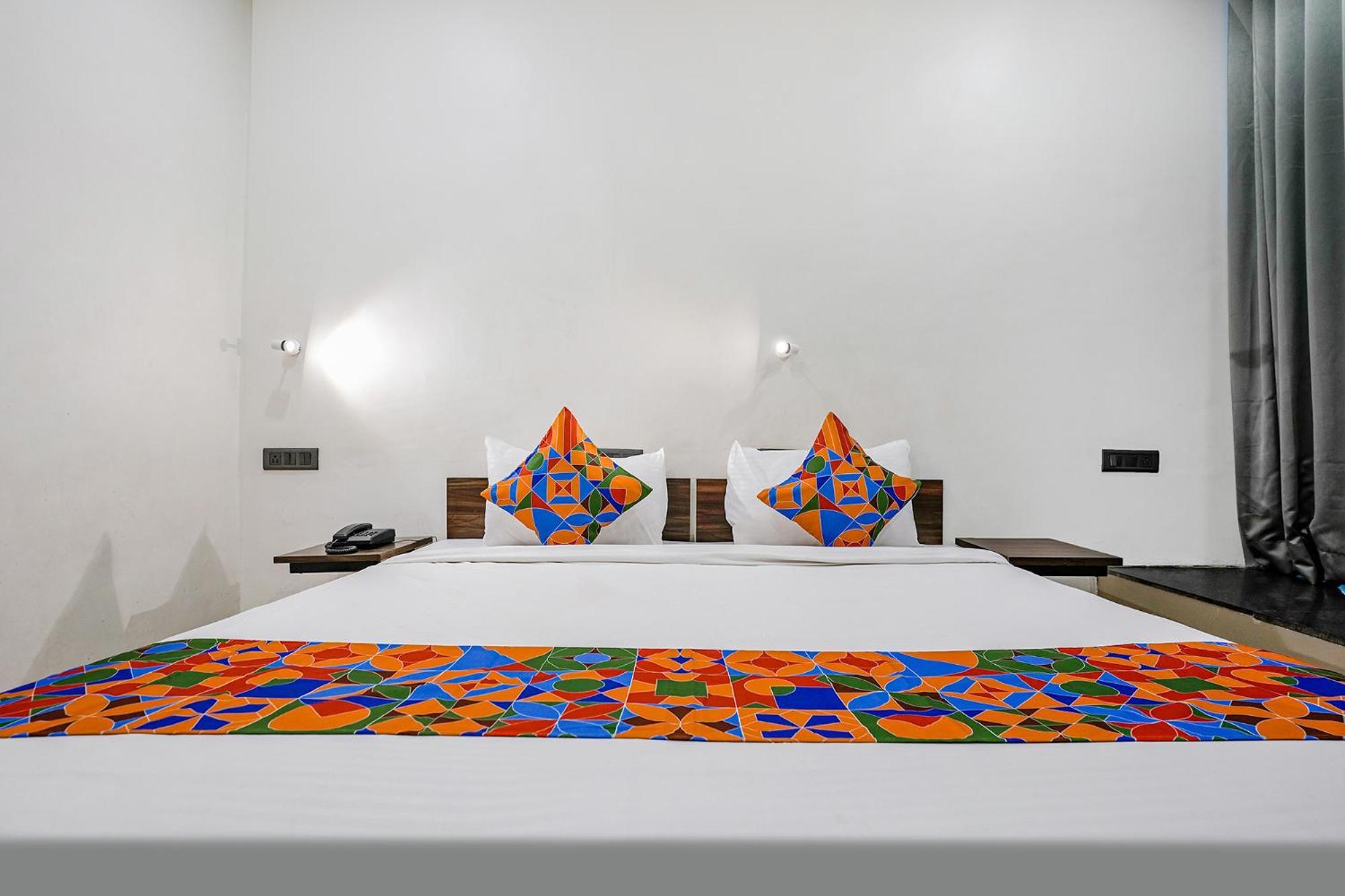 Fabhotel Lotus I سورات المظهر الخارجي الصورة